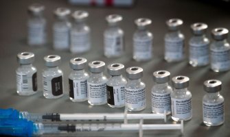 Velika Britanija: Fajzer vakcina odobrena za djecu od 12 do 15 godina