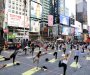 Obilježen Svjetski dan joge: Stotine ljudi praktikovalo jogu u Njujorku