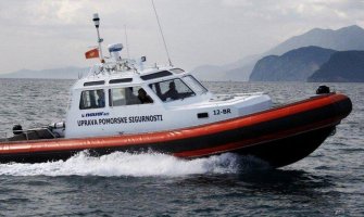 Podvig Uprave pomorske sigurnosti: Jedrilica sa tri jedriličara spašena usred jake bure