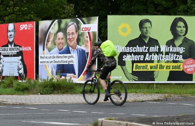 U Njemačkoj počeli izbori na kojima se bira nasljednik Angele Merkel: Broj neodlučnih veći nego ikad