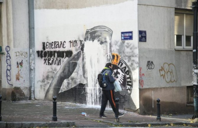 Uništen mural Ratka Mladića u Beogradu