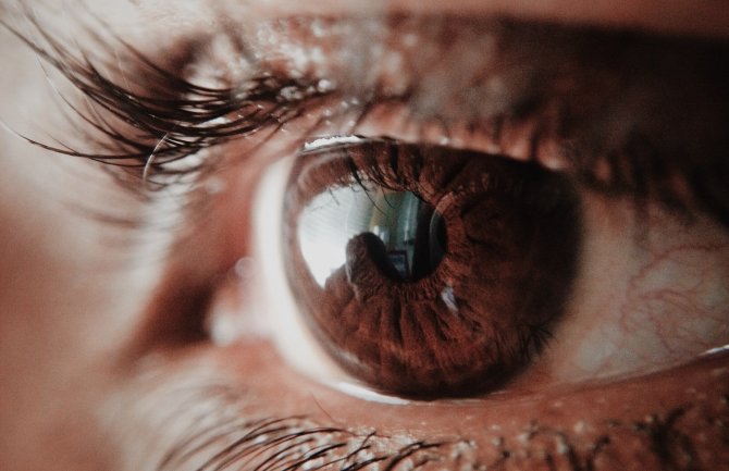 Britanac prva osoba na svijetu koja je dobila 3D štampano oko