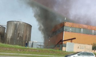 Veliki požar u hali Plantaža, utvrđuje se šteta