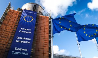 EK predložila usvajanje zakon za zaštitu novinara i aktivista od tužbi za zastrašivanje
