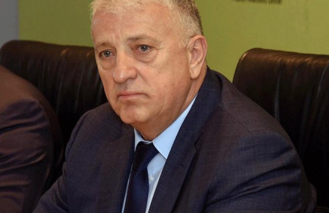 Lazović 12 marta obavijestio Novovića da zna za “spektakularno hapšenje”, ponudio da sam dođe u SDT