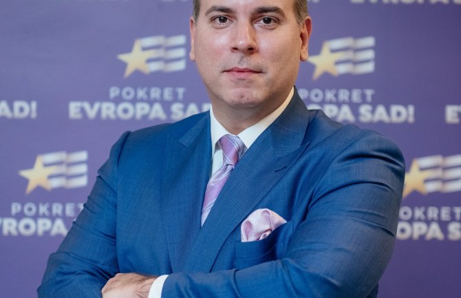 Ivanović: Crna Gora je talac obesmišljavanja njenih institucija
