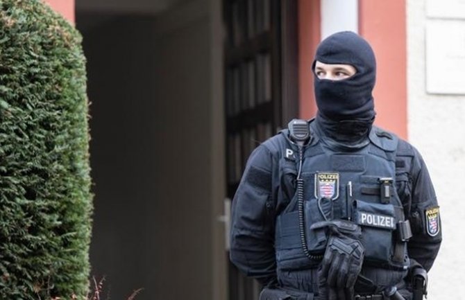 Njemačka: Novinari su unaprijed znali za raciju – a osumnjičeni?