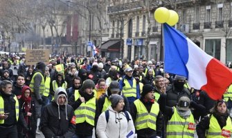 Protesti i blokade zbog penzione reforme se nastavljaju u Francuskoj