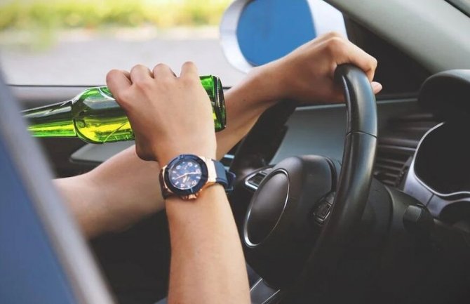 Tokom vikenda uhapšeno 50 vozača zbog vožnje u alkoholisanom stanju