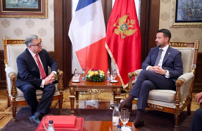 Milatović odlikovao francuskog ambasadora Kristijana Timonijea: Ambasador veliki prijatelj Crne Gore