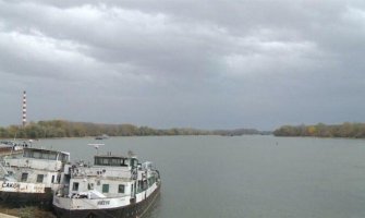 Teretni brod udario u most na Dunavu: Zatvoren granični prelaz između Srbije i Hrvatske