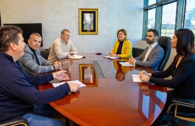 Ministar Radulović obećao bolje uslove za pomorce