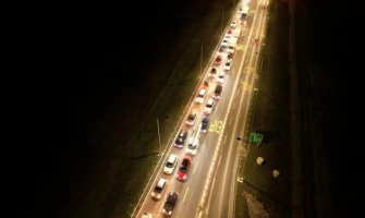Velike saobraćajne gužve na ulazu u Srbiju iz Crne Gore