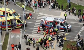 Automobilom uletio među ljude u Poljskoj: Povrijeđeno 19 osoba, među njima i troje djece