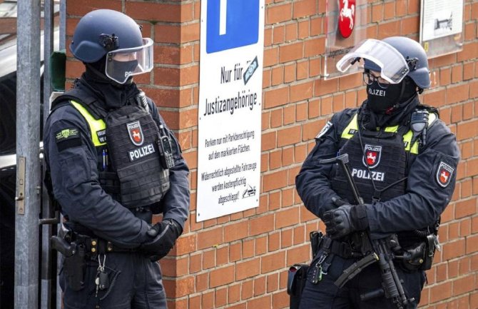 Uhapšeni njemački teroristi, čula se pucnjava