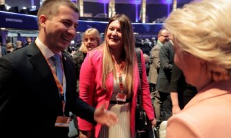 Bečić na Kongresu EPP: Istorijsku i generacijsku šansu koja nam se ukazala nećemo propustiti