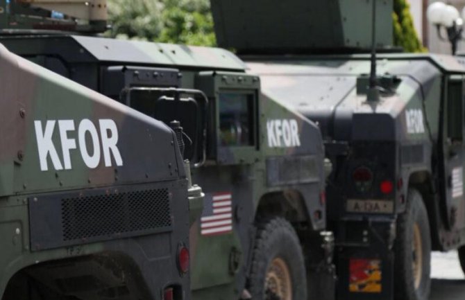 Komandant Kfora razgovarao sa „velikom petorkom“ o situaciji na Kosovu