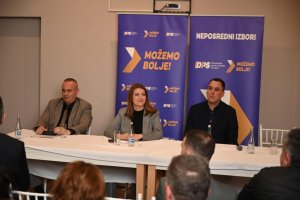 Održana tribina: Jedino DPS u Beranama iskreno brani interese Crne Gore