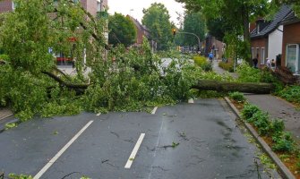 Orkanski vjetar u Poljskoj, pet osoba poginulo