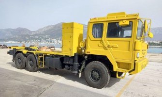 Srpska kompanija preko Luke Bar uvozi opremu iz Kine: Vojna vozila prijavljena kao građevinske mašine