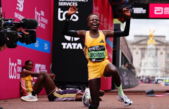 Jepčirčir postavila novi svjetski rekord u maratonu