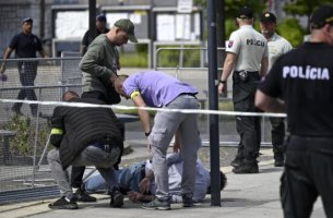 Slovačka – dan nakon pokušaja ubistva premijera: Duboke podele, spirala napada i prebacivanja krivice