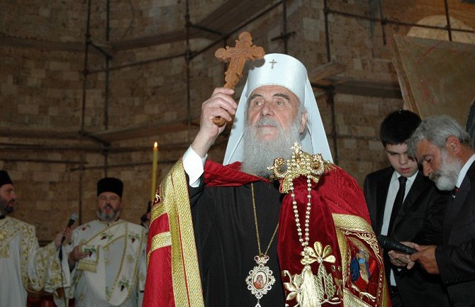 Patrijarh Irinej uputio božićnu poslanicu