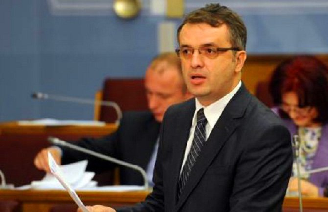 Danilović: Ujedinjena jednoglasno za obaranje Vlade