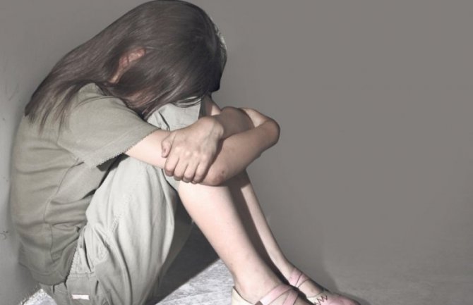 Podgorica: Maloljetnica pobjegla od kuće, otac je seksualno zlostavljao