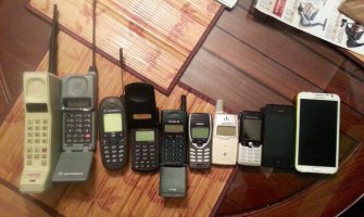 Tri decenije mobilne telefonije u jednoj slici