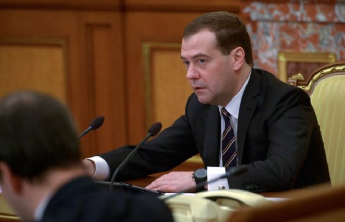 Medvedev: Prijem Ukrajine u EU moguć tek sredinom vijeka, šta ako do tada zajednica nestane?