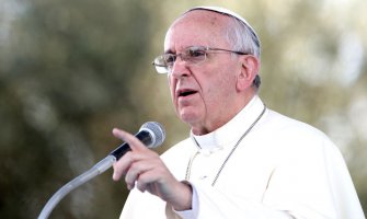 Papa Franjo: Zaprepašćen sam upadom demonstranata u zgradu Kapitola