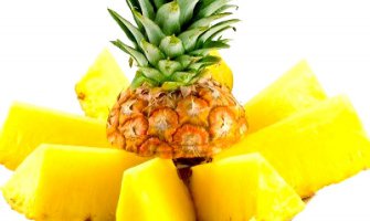 Saznajte kako maska od ananasa briše bore