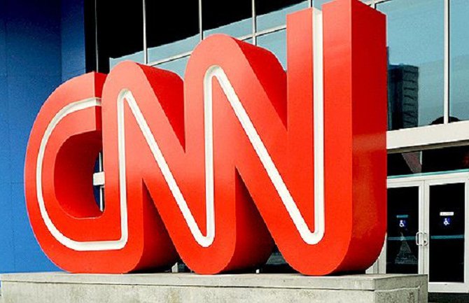 Voditelji CNN-a pozvani da za Novu godinu manje piju tokom prenosa dočeka
