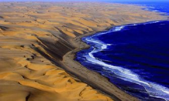 Namib- Jedina pustinja koja izlazi na more! (VIDEO)