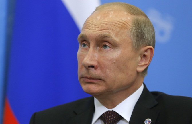 Putin greškom optužio novinara da je pijan došao na konferenciju (VIDEO)