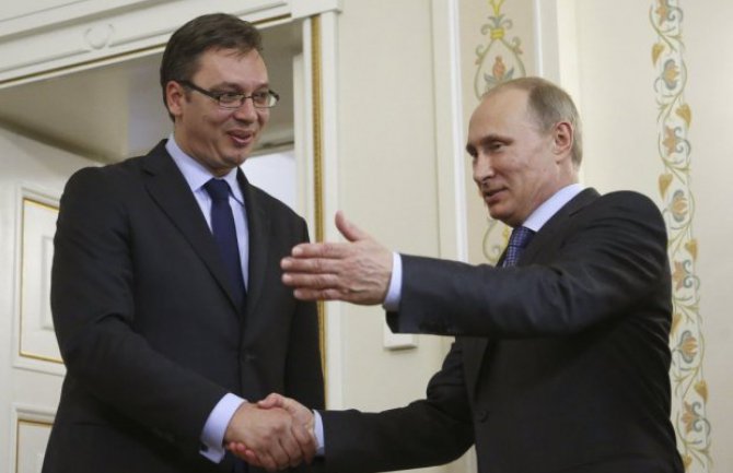 Vučić razgovarao s Putinom i obavijestio ga o događajima u regionu