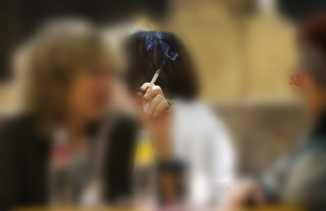 Zbog pušenja izdato 225 prekršajnih naloga u ukupnom iznosu od 60.120 eura