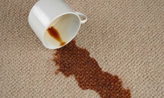Fleka od kafe više nije tako strašna: Odstranite je uz pomoć samo jedne stvari