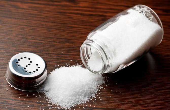 Crnogorci unose duplo više soli od preporučene količine