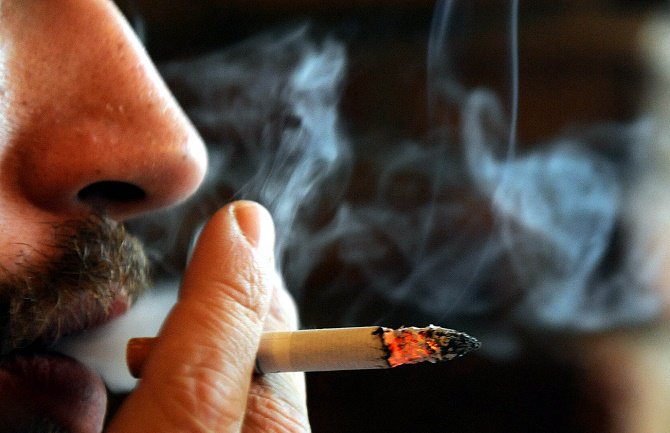 Skoro polovina smrti od  raka u direktnoj je vezi sa cigaretama