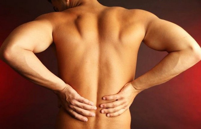 Muči vas bol u leđima? Ove tri vježbe će vas oporaviti za minut! (VIDEO)