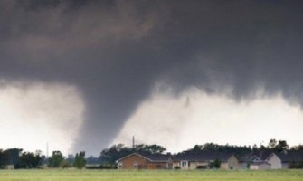 Tornado u Americi: Poginule dvije osobe, povrijeđeno skoro 40