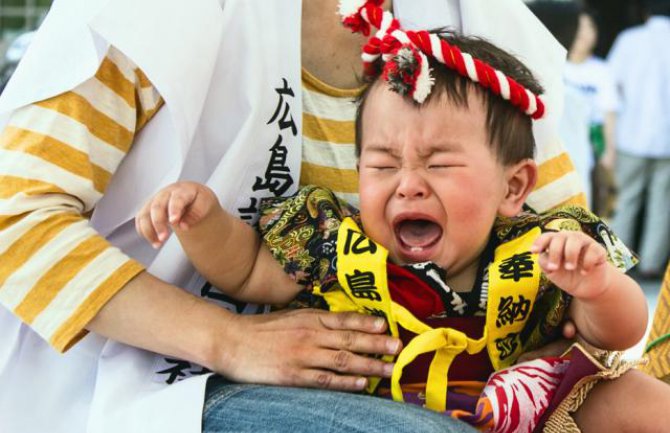 Japan: Takmičenje beba u vrištanju (VIDEO)