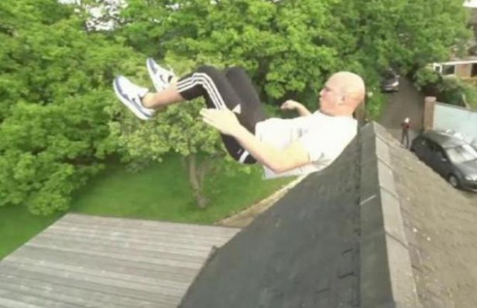 Preskočio je kuću i to uz pomoć - ljuljaške! (VIDEO)