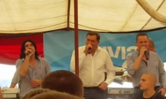 Milorad Dodik opet zapjevao (VIDEO)