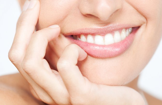  Prirodno rješenje za uklanjanje kamenca sa zuba (RECEPT)