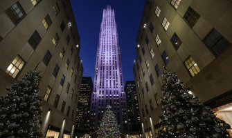 U duhu predstojećih praznika: Njujork oblači božićno ruho (FOTO)