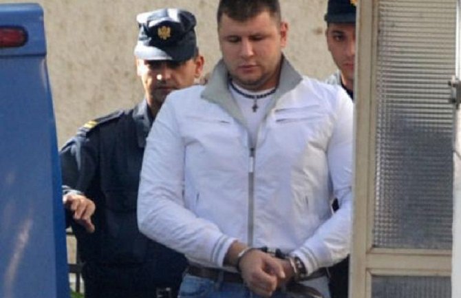 Zatvorenik Ivan Vujović prijetio da će zapaliti komandira