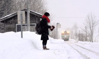 Japanski voz vozi samo zbog jedne učenice kako bi mogla završiti školu (VIDEO)